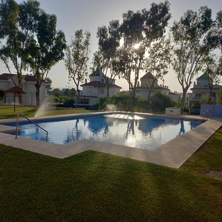 Apartamento Los Alamos Totalmente Reformado Junio 2023 Torremolinos Bagian luar foto